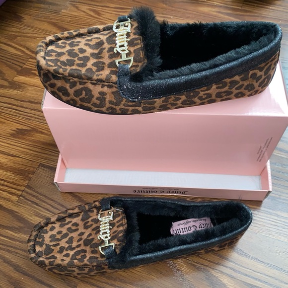 Juicy Couture Shoes - JUICY COUTURE SLIPPERS size 8